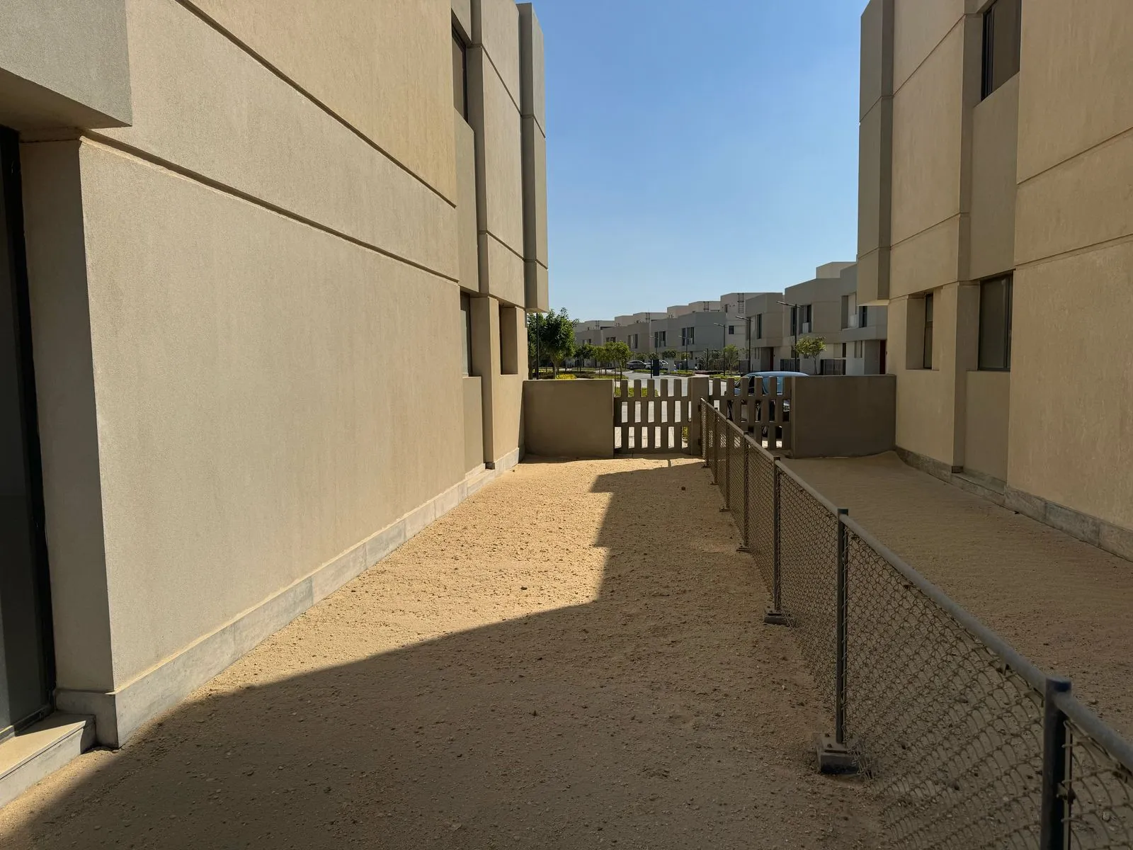  للبيع في البروج في  بمساحة 0 م² تتكون من 0 غرف