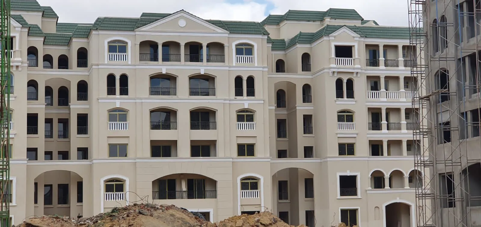 Apartment for sale in L’Avenir in Mostakbal City of 160 m² with 3 bedrooms