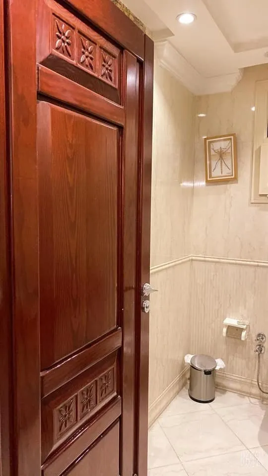 Villa for sale in El Rehab in New Cairo of 560 m² with 5 bedrooms