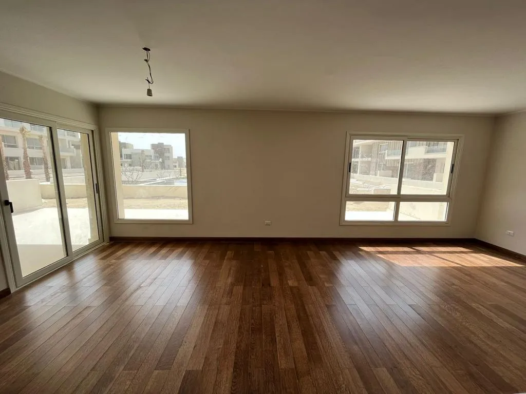  للبيع في سوليا في  بمساحة 0 م² تتكون من 0 غرف