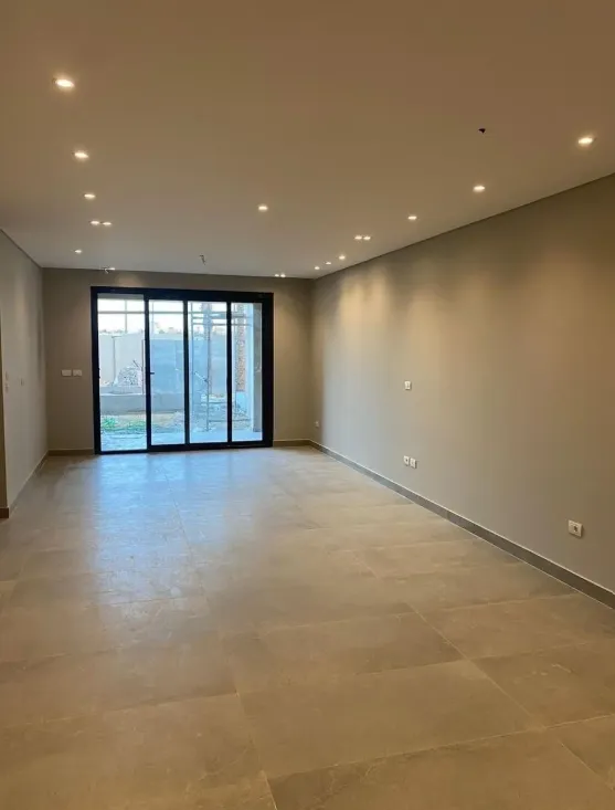  for sale in Village West in  of 0 m² with 0 bedrooms