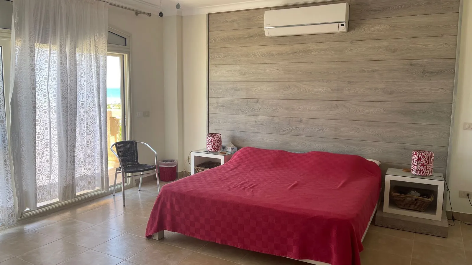  للبيع في تلال الساحل الشمالي في  بمساحة 0 م² تتكون من 0 غرف