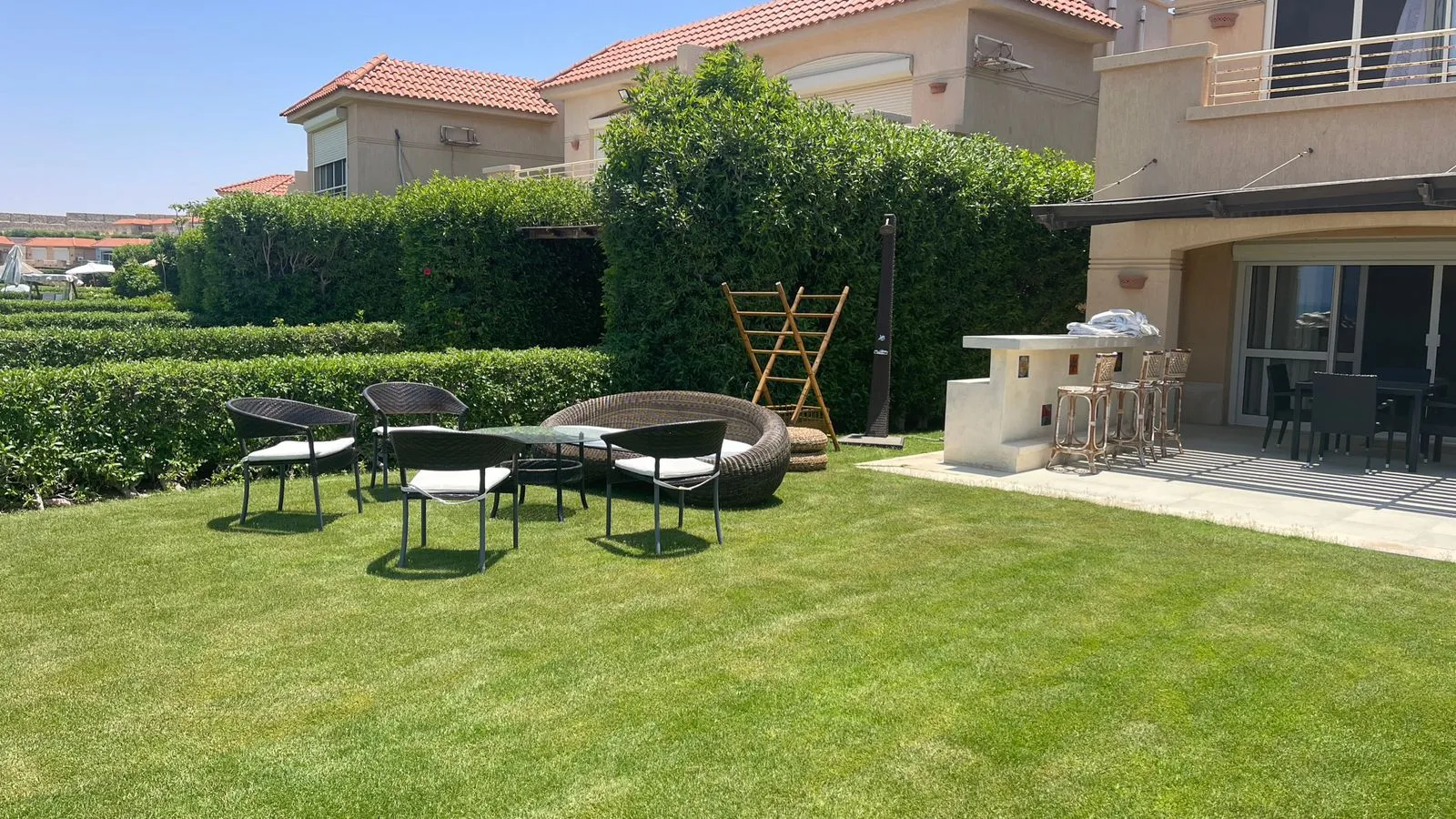  للبيع في تلال الساحل الشمالي في  بمساحة 0 م² تتكون من 0 غرف