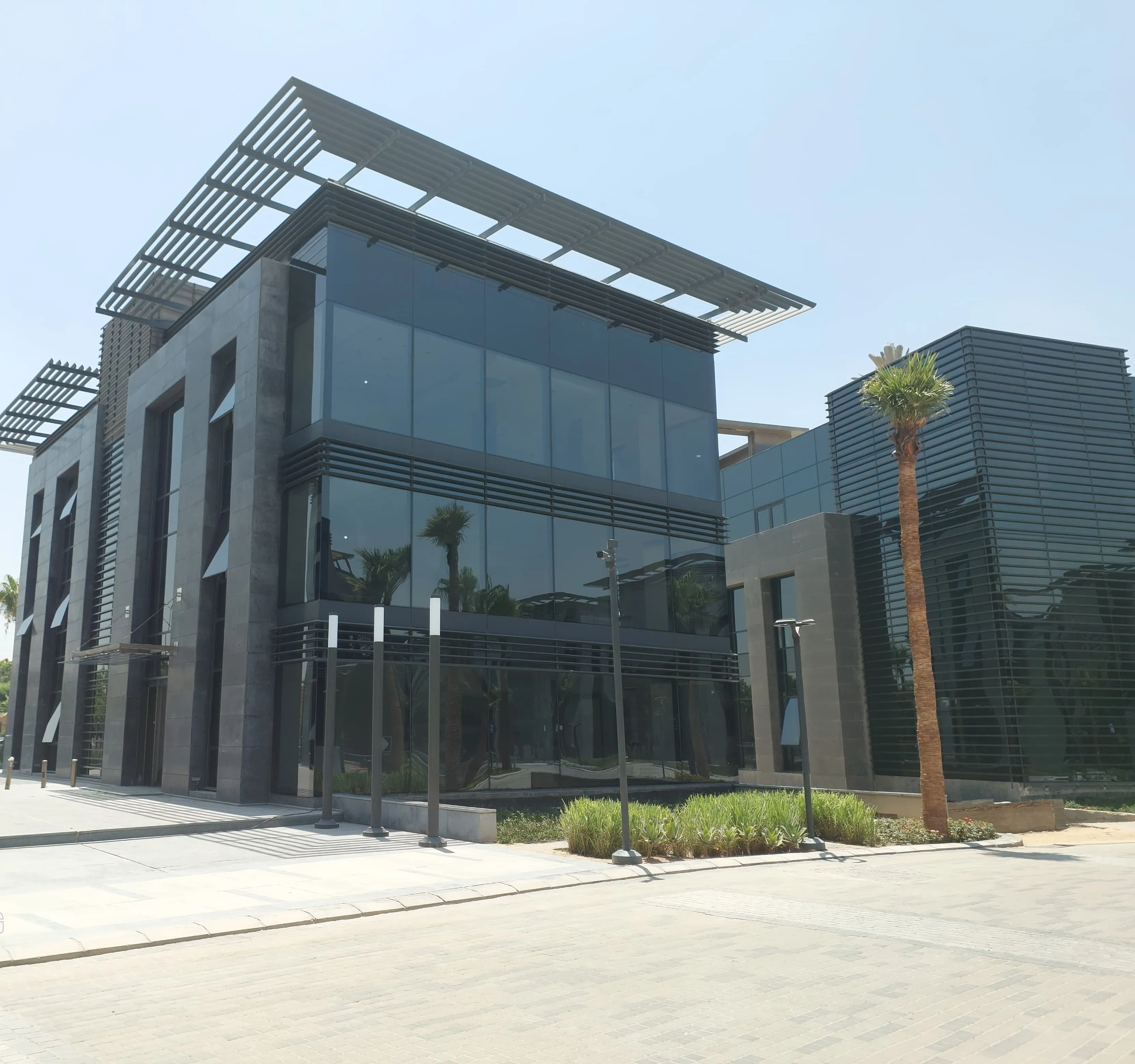 Building for sale in Cairo Business Park in New Cairo of 1060 m² with 1 bedrooms