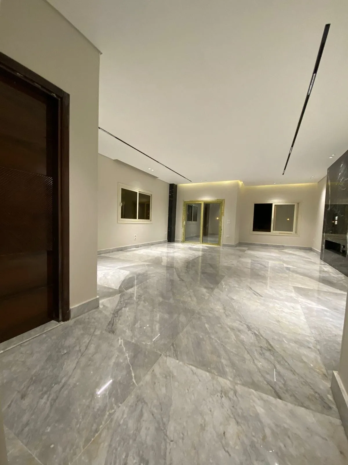 Apartment for sale in West ElGolf in New Cairo of 240 m² with 3 bedrooms