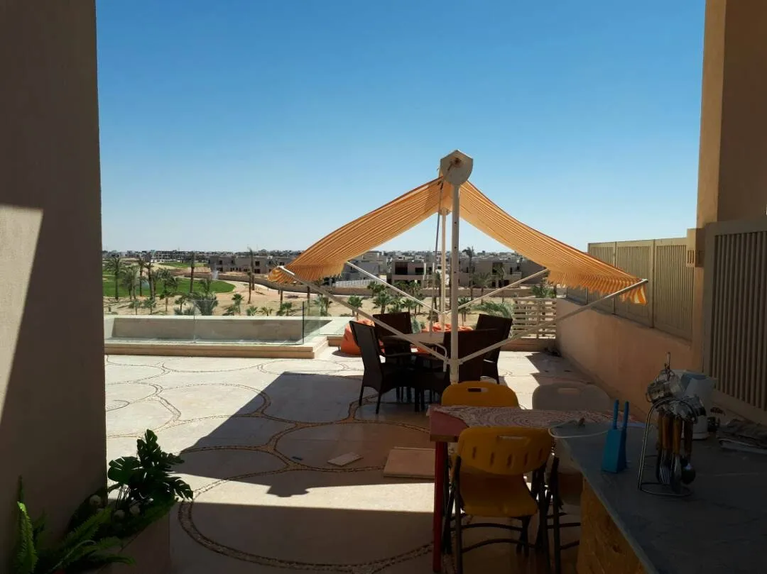 Chalet for sale in Hacienda Bay in Sidi Abdel Rahman of 363 m² with 3 bedrooms