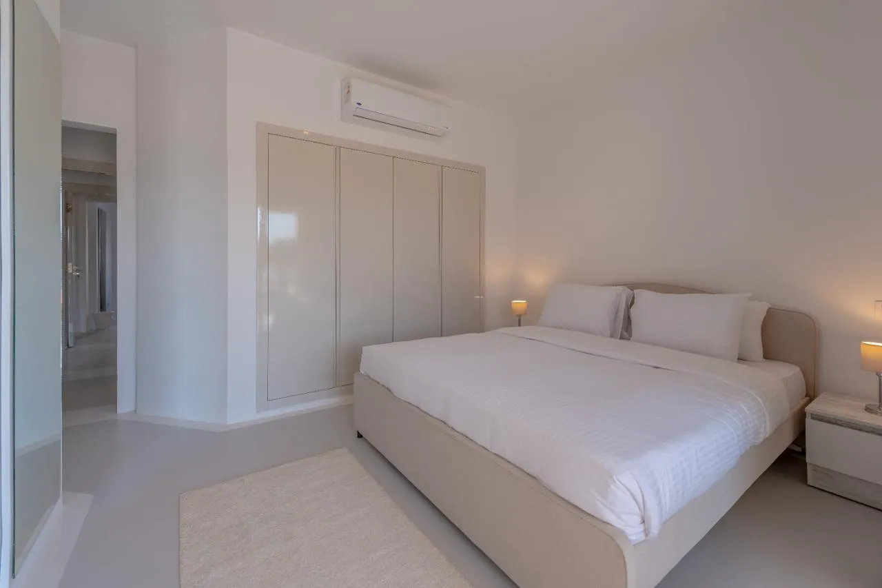 Chalet for sale in Swanlake El Gouna in El Gouna of 173 m² with 3 bedrooms
