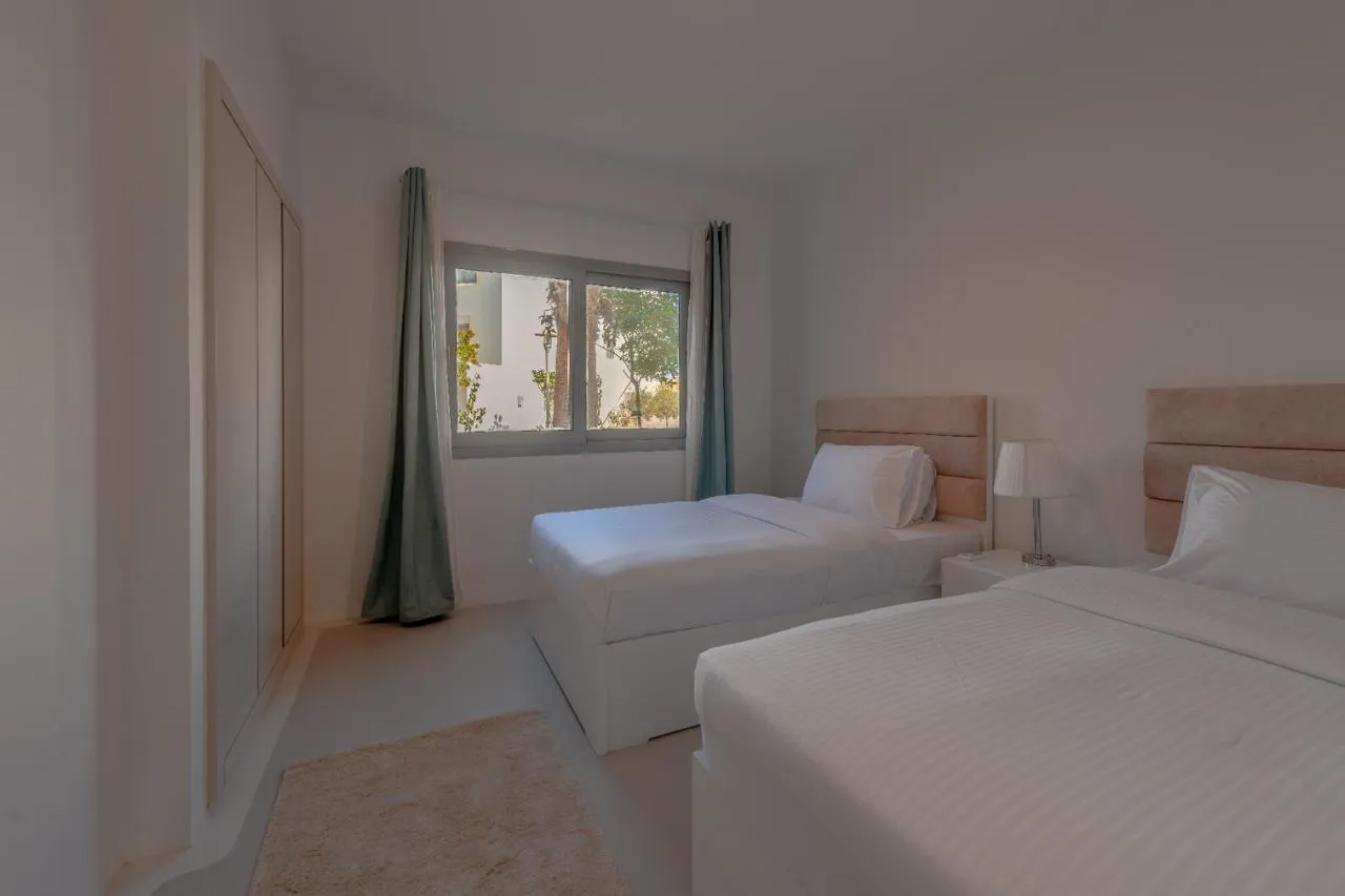 Chalet for sale in Swanlake El Gouna in El Gouna of 173 m² with 3 bedrooms