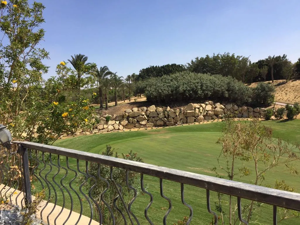 Villa for sale in Mirage City in New Cairo of 680 m² with 6 bedrooms
