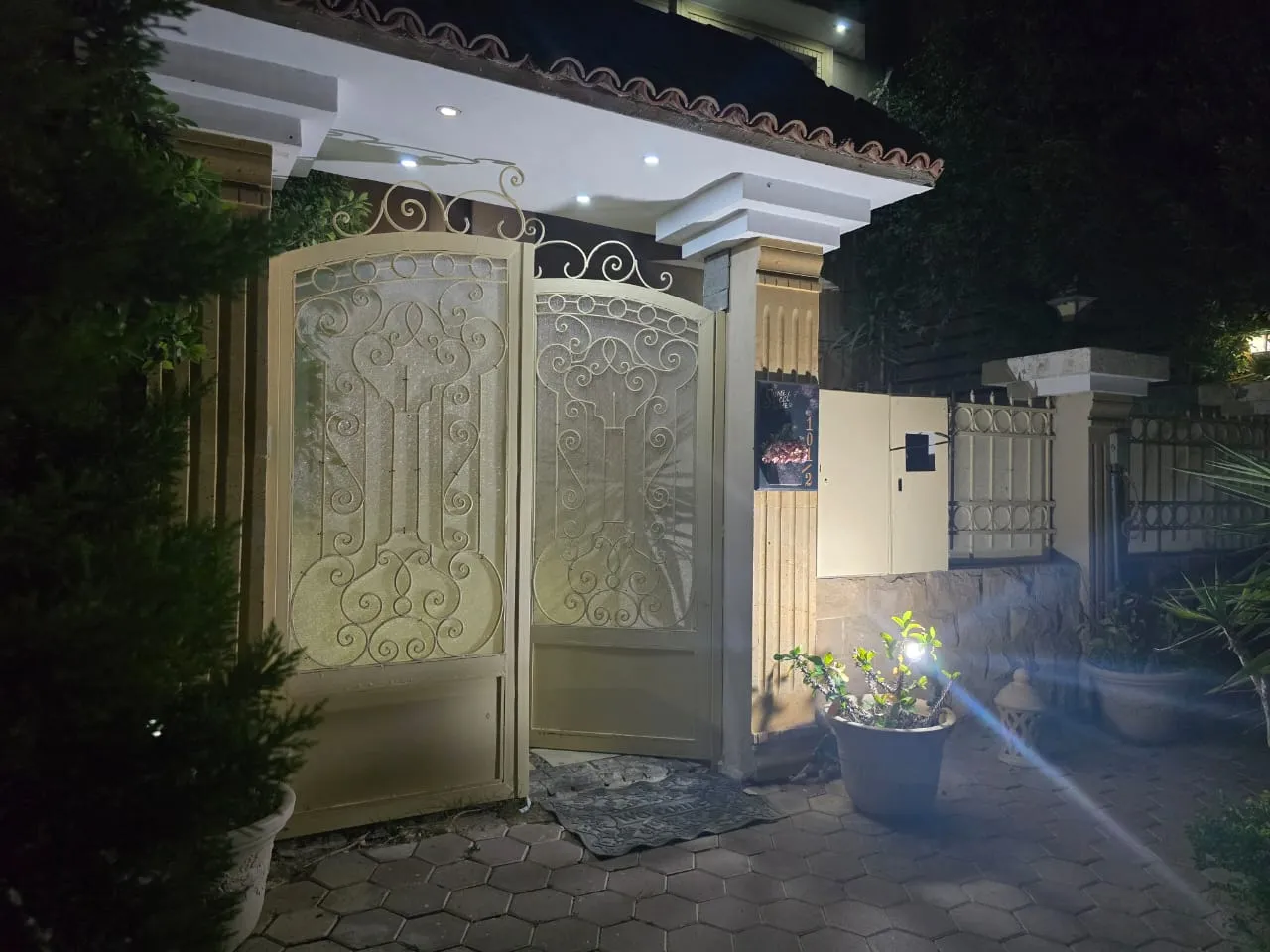 Twinhouse for sale in Al Nasayem in 6th of October City of 304 m² with 4 bedrooms