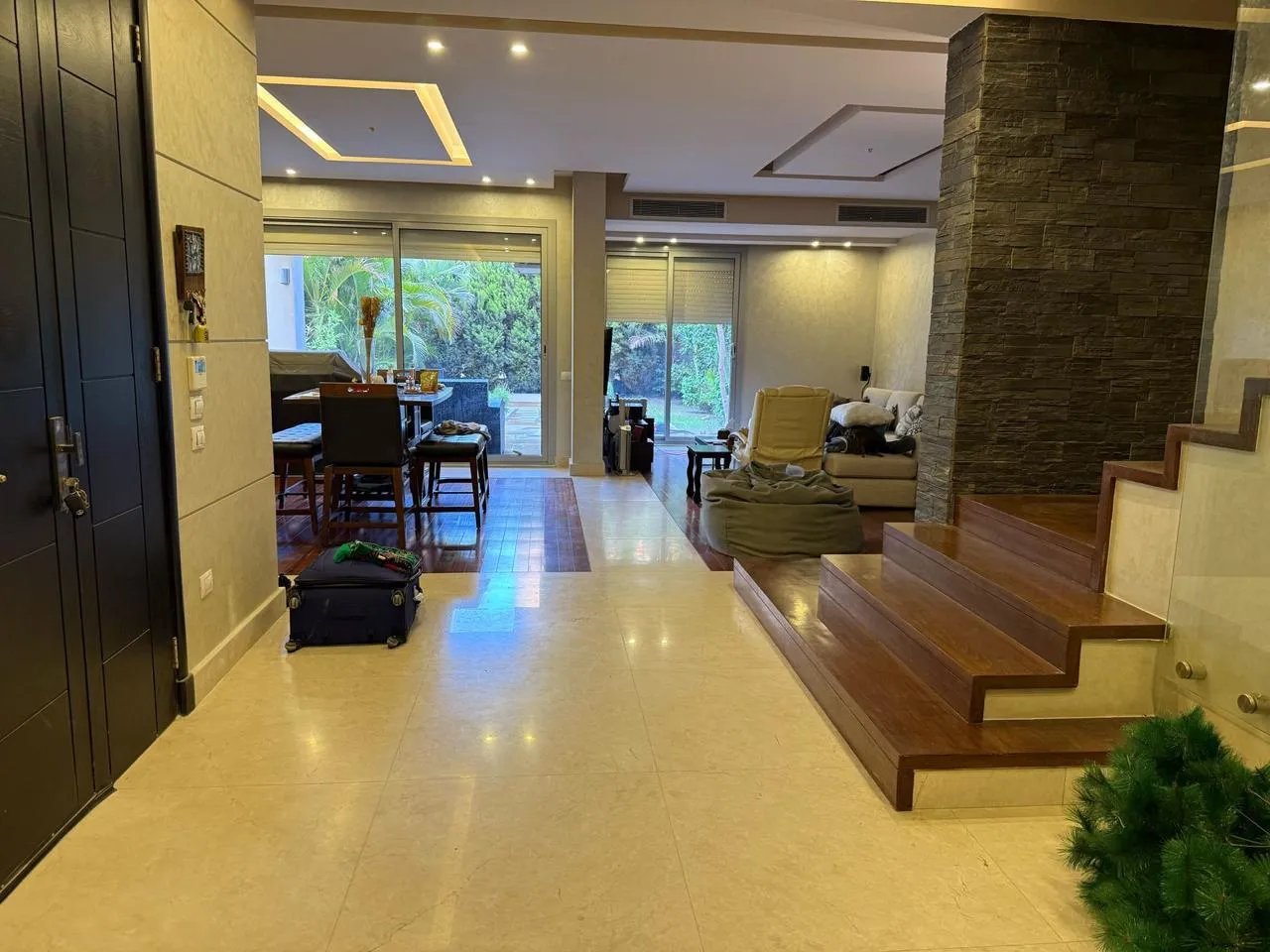 Duplex for sale in Village Garden Katameya in New Cairo of 255 m² with 3 bedrooms