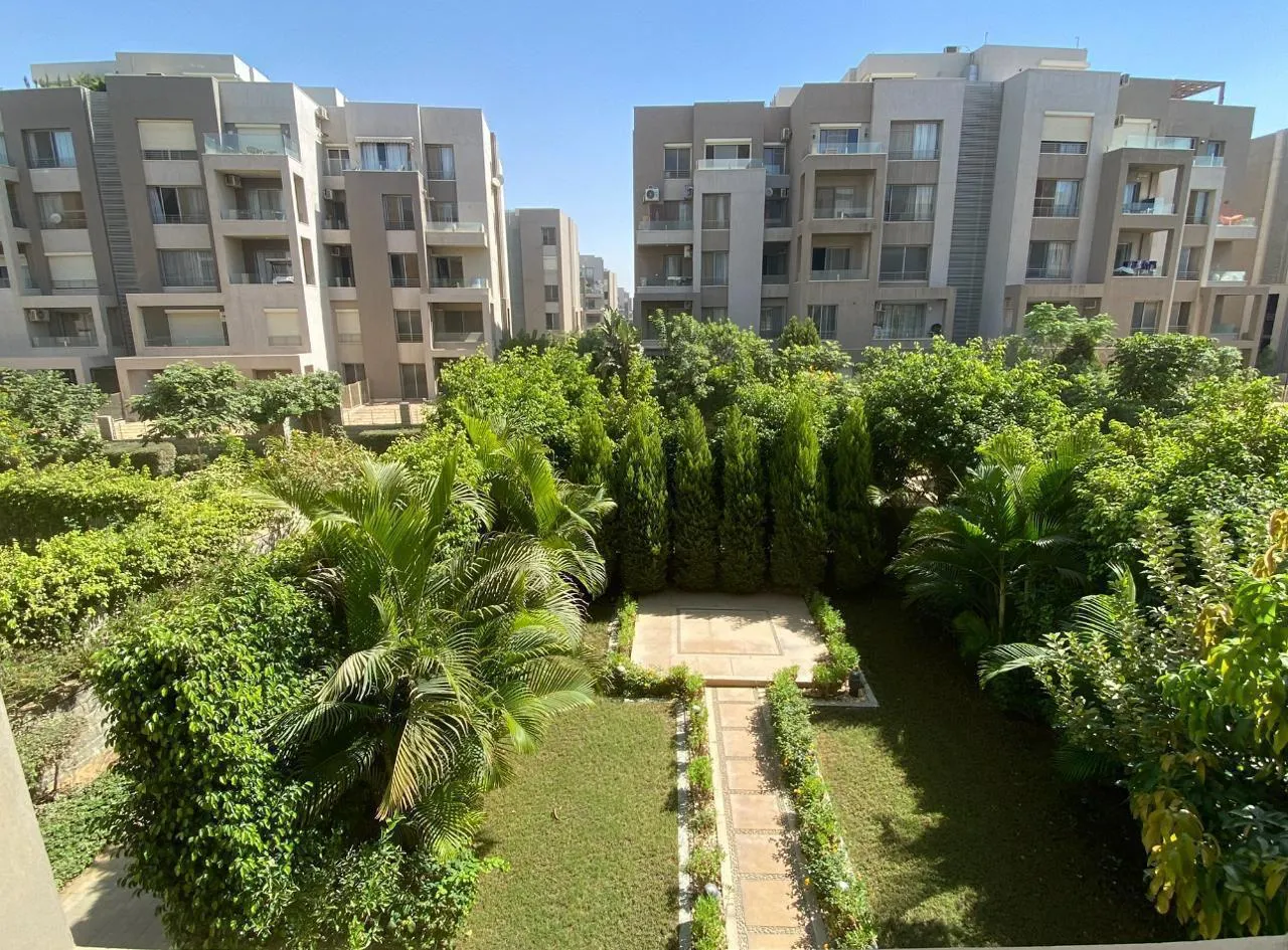 Duplex for sale in Village Garden Katameya in New Cairo of 255 m² with 3 bedrooms