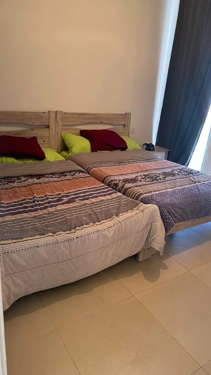  للبيع في سيشيل سيدي عبد الرحمن  في  بمساحة 0 م² تتكون من 0 غرف