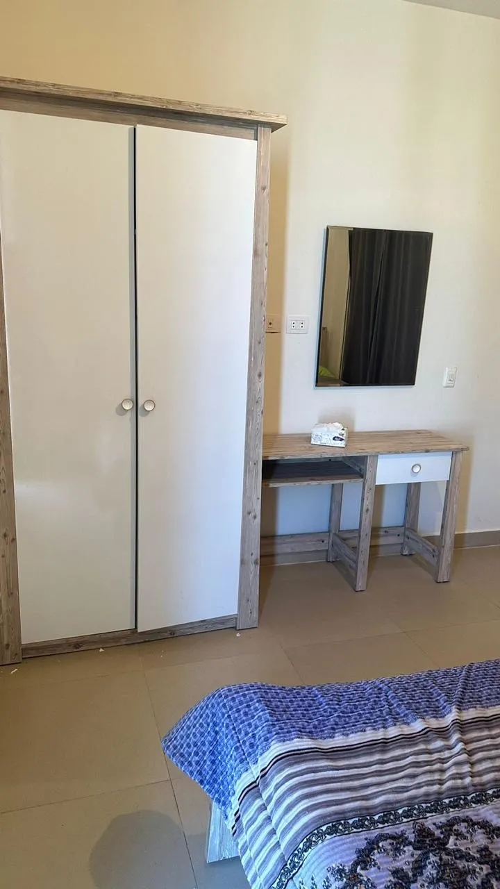  للبيع في سيشيل سيدي عبد الرحمن  في  بمساحة 0 م² تتكون من 0 غرف