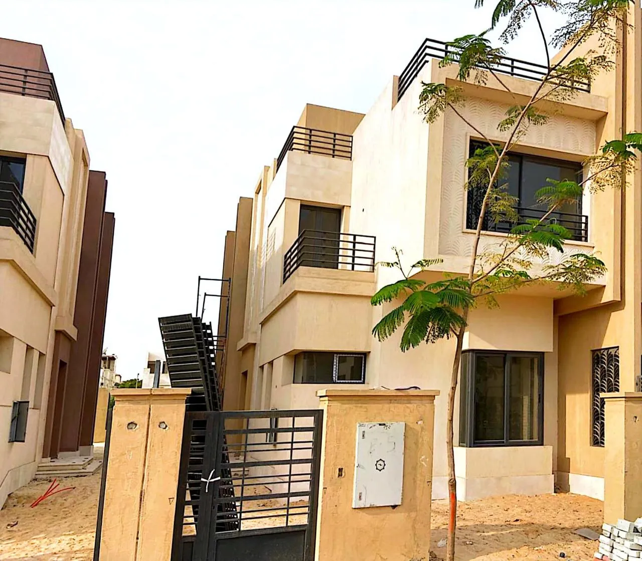 Twinhouse for sale in ALMA in El Sheikh Zayed of 267 m² with 3 bedrooms