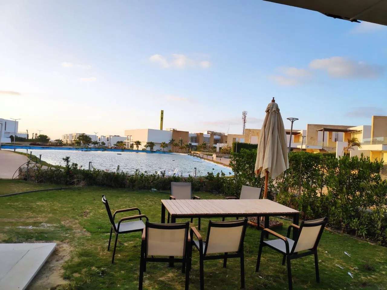  للبيع في سيشيل سيدي عبد الرحمن  في  بمساحة 0 م² تتكون من 0 غرف