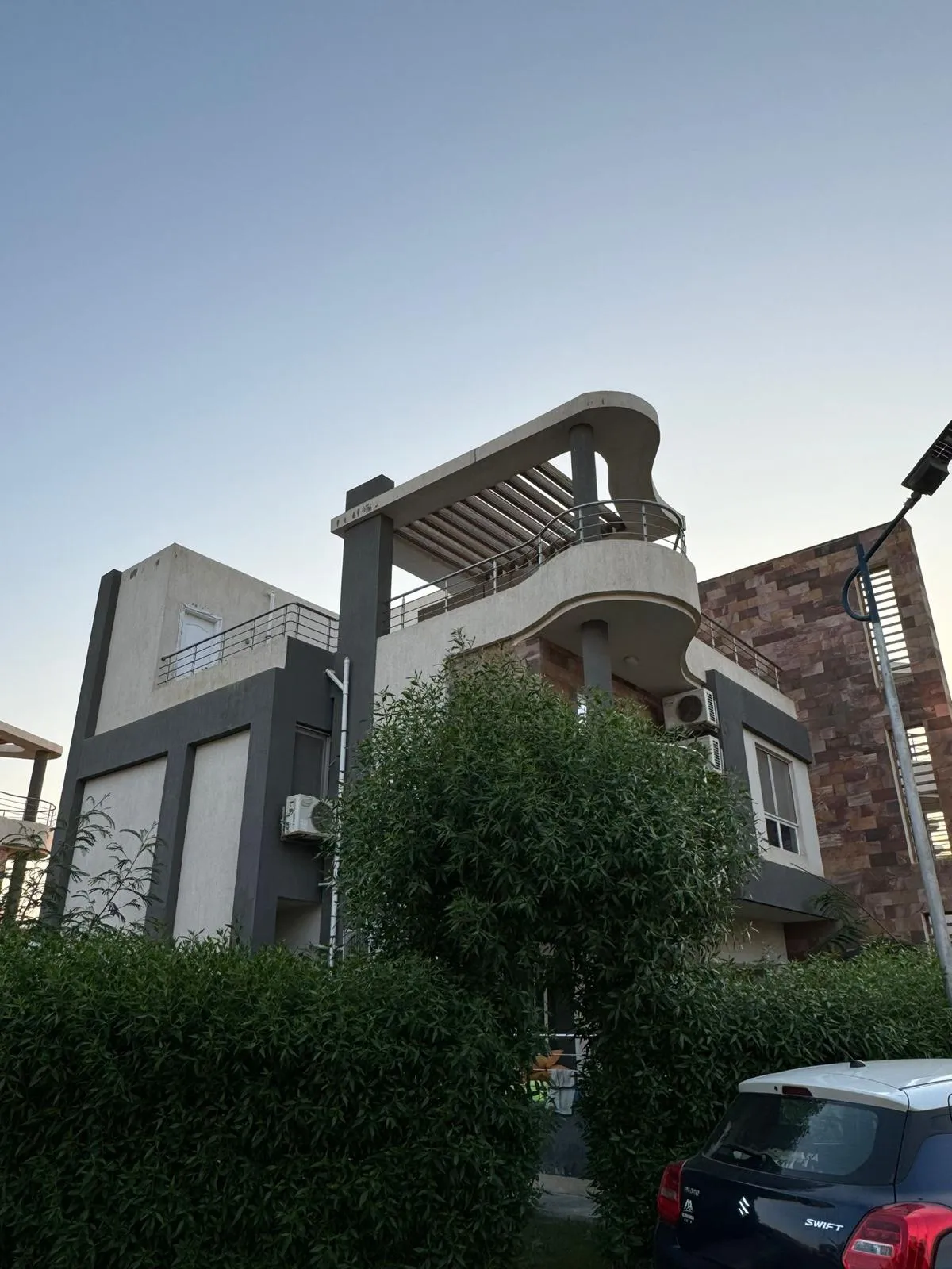  للبيع في مرسيليا بيتش 4 في  بمساحة 0 م² تتكون من 0 غرف