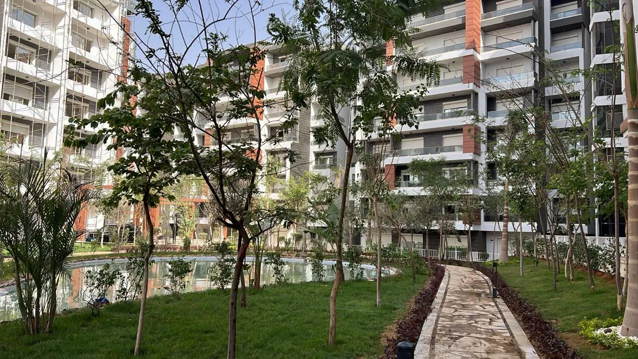 Apartment for sale in La Capitale in New Capital City of 150 m² with 3 bedrooms