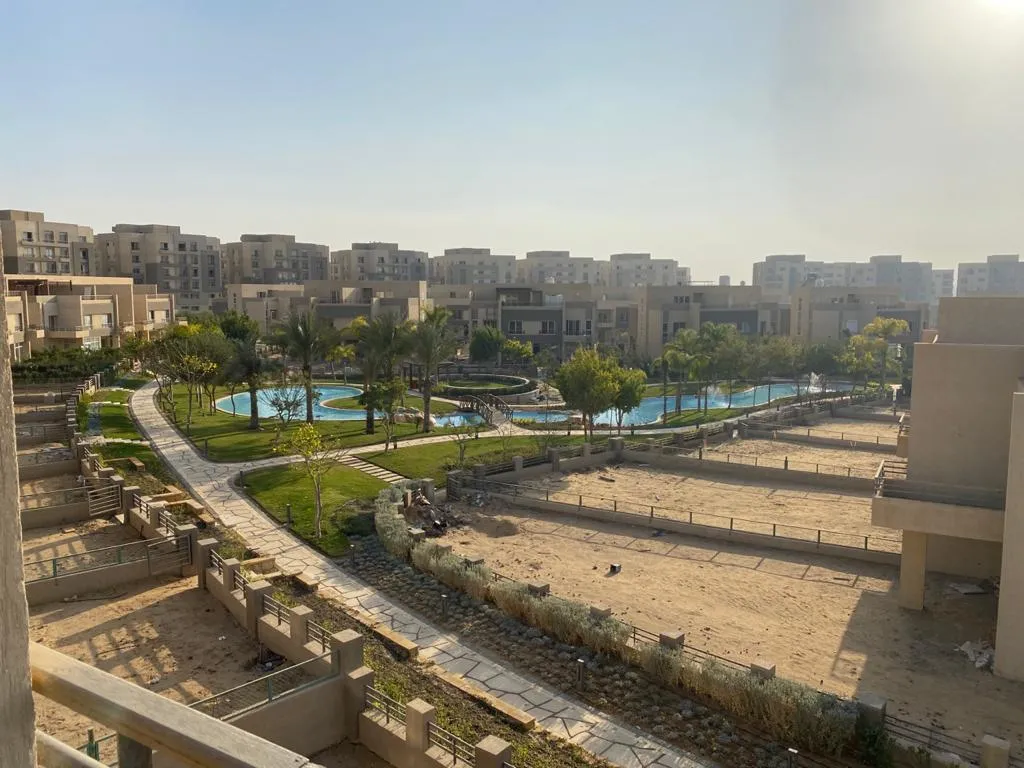 Townhouse for sale in The Square in New Cairo of 265 m² with 4 bedrooms