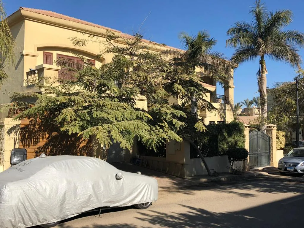 Villa for sale in Gardenia Park 1 in 6th of October City of 441 m² with 4 bedrooms