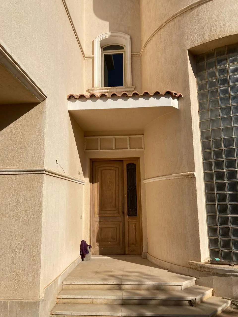 Villa for sale in Royal Hills in 6th of October City of 350 m² with 4 bedrooms