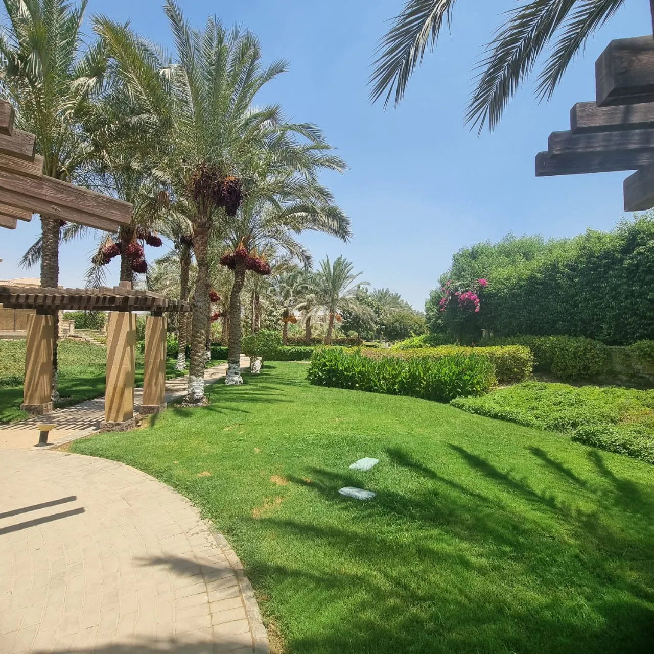 Villa for sale in Stone Park in New Cairo of 360 m² with 4 bedrooms