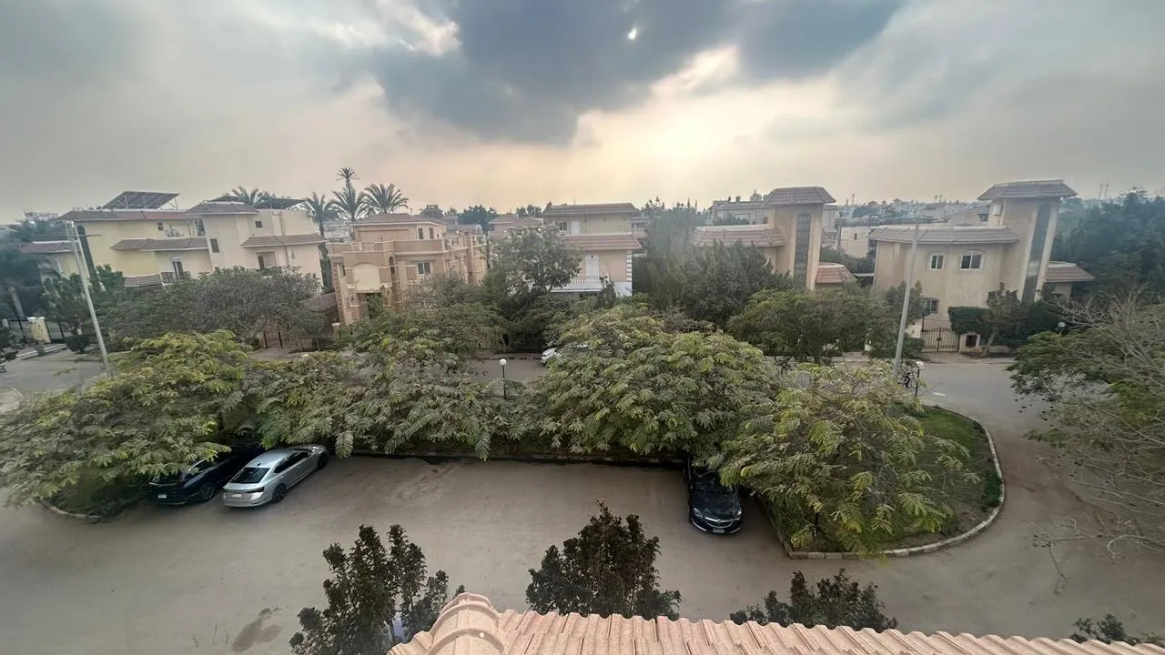 Villa for sale in Mena Garden City in 6th of October City of 268 m² with 4 bedrooms