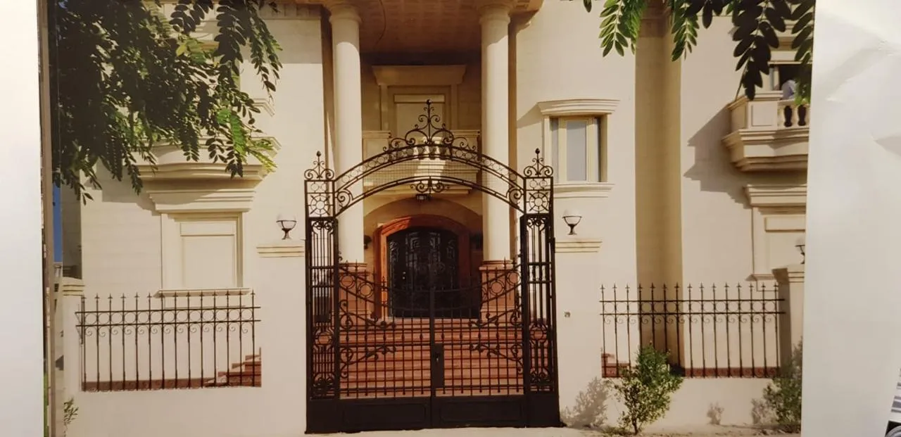 Villa for sale in Mena Garden City in 6th of October City of 800 m² with 7 bedrooms