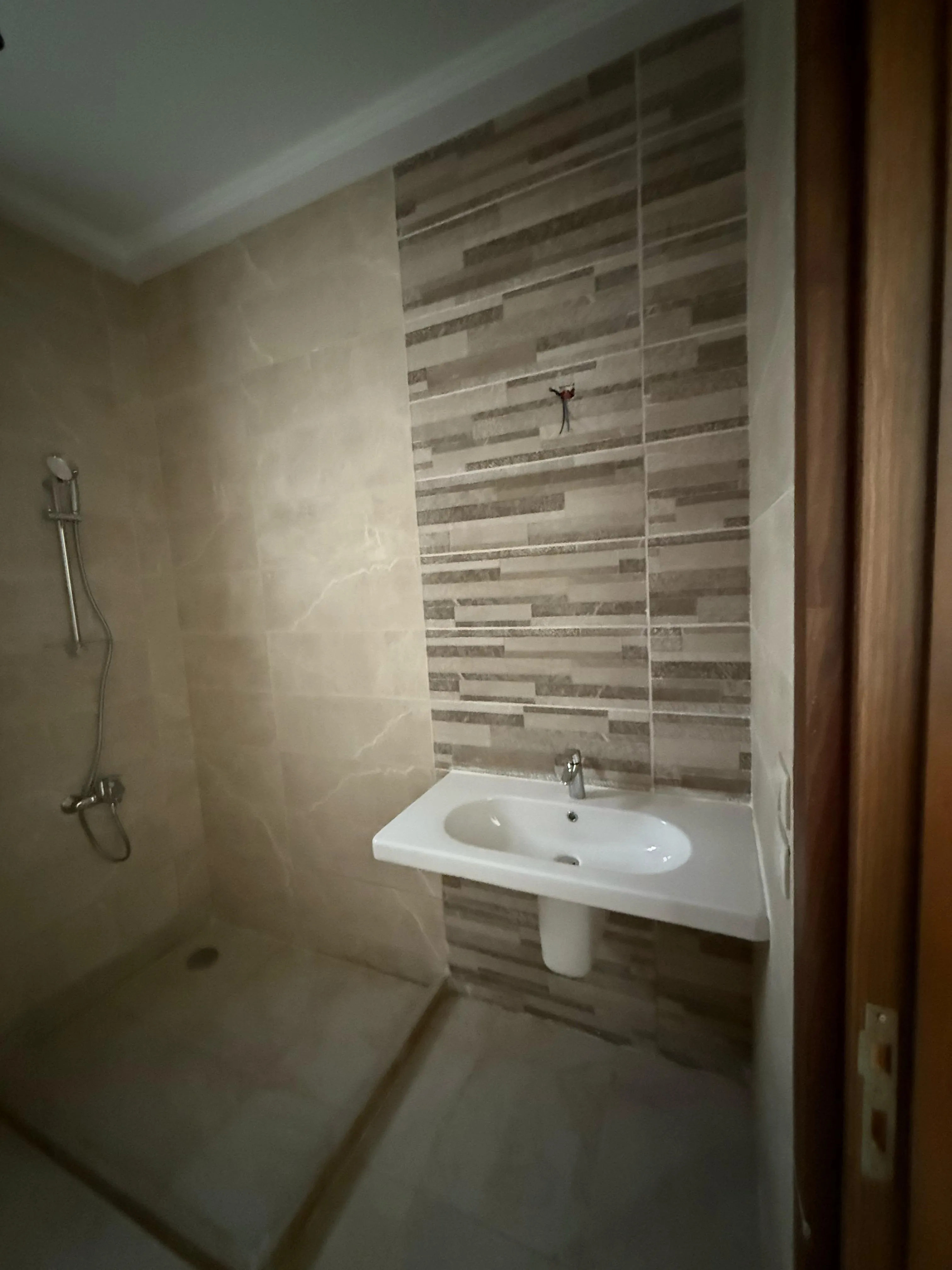  للبيع في لافيستا رأس الحكمة في  بمساحة 0 م² تتكون من 0 غرف