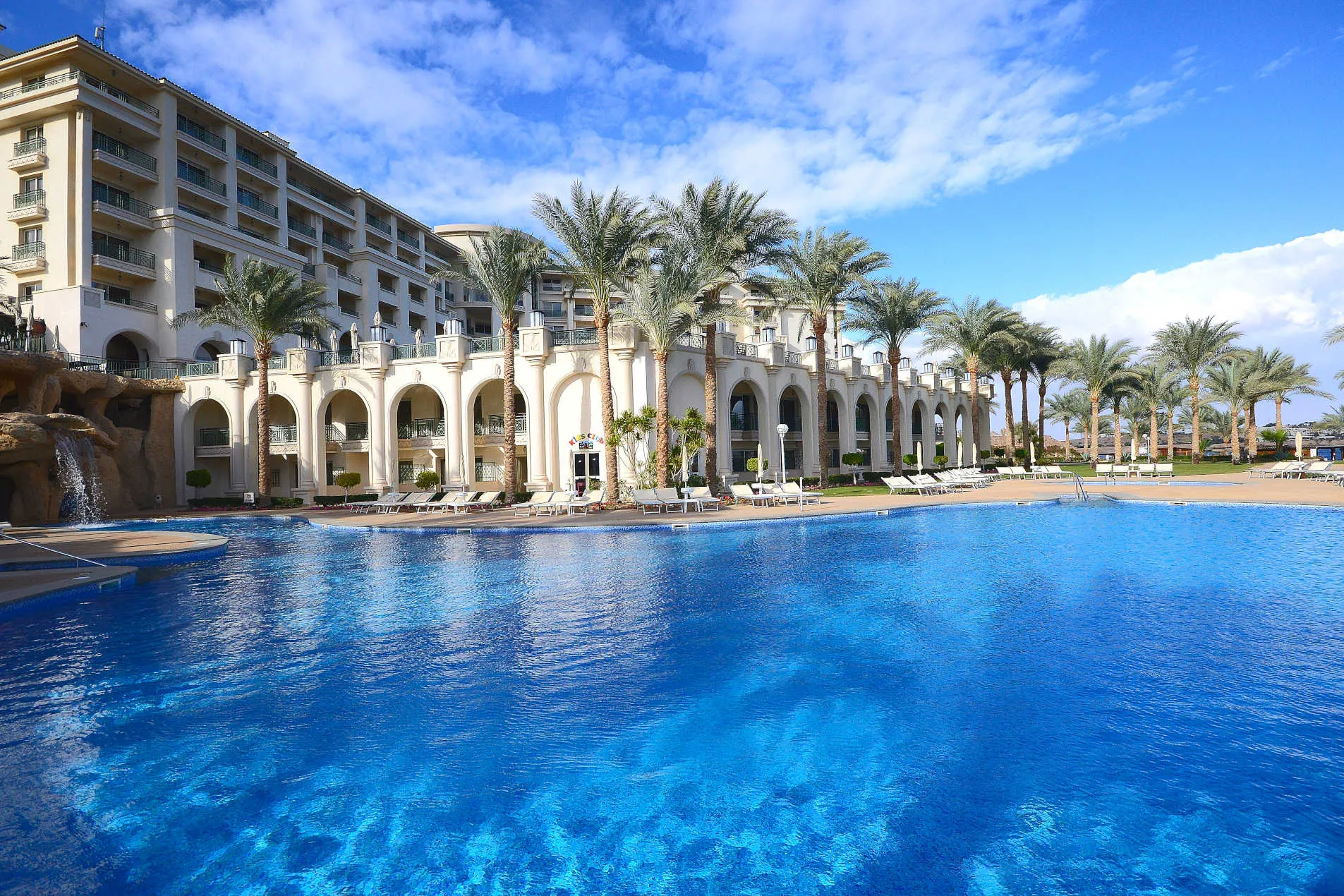 Chalet for sale in Stella Di Mary Ein Sokhna in Ain Sokhna of 85 m² with 2 bedrooms