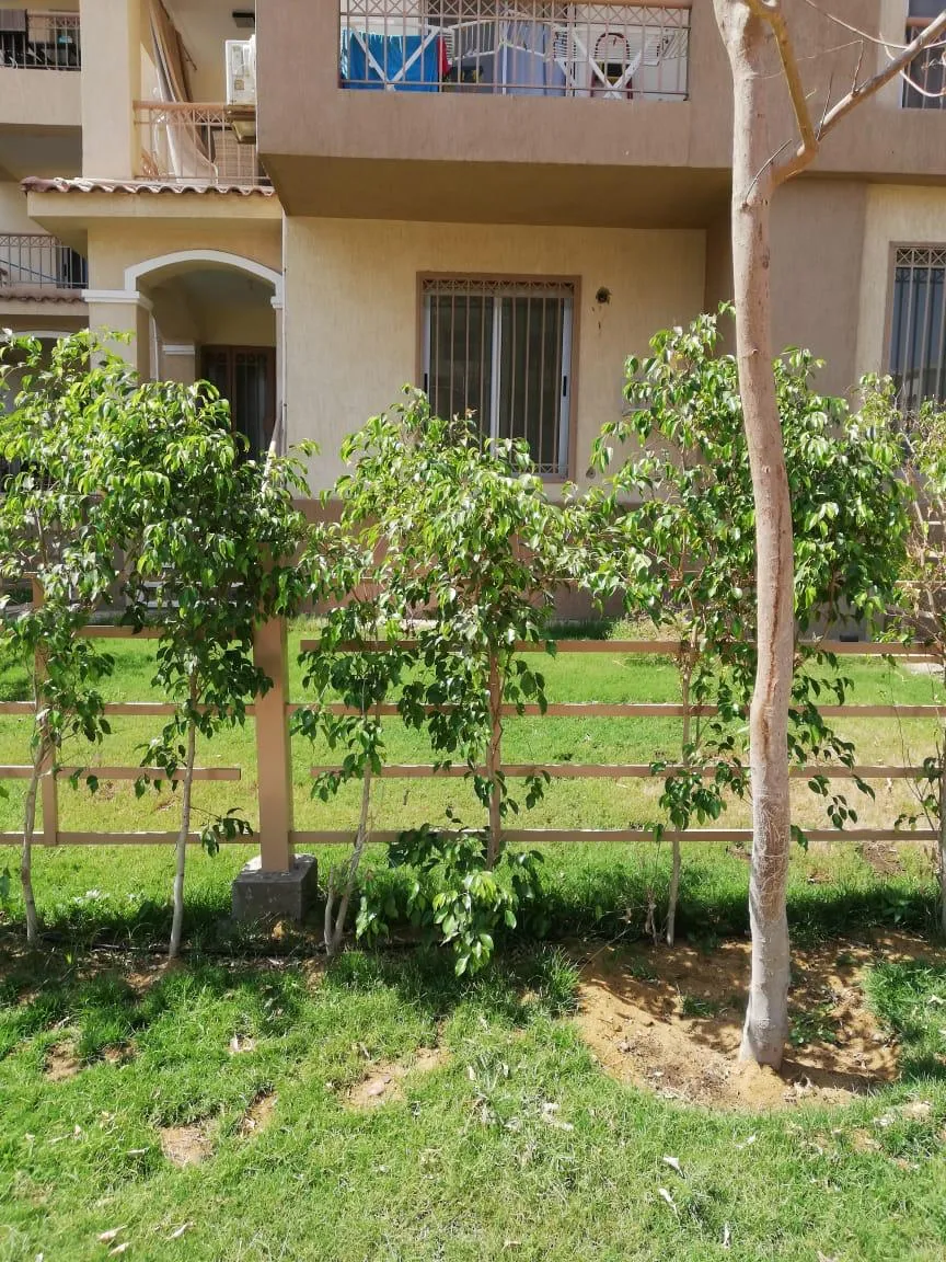 Townhouse for sale in Hyde Park in 6th settlement of 160 m² with 2 bedrooms