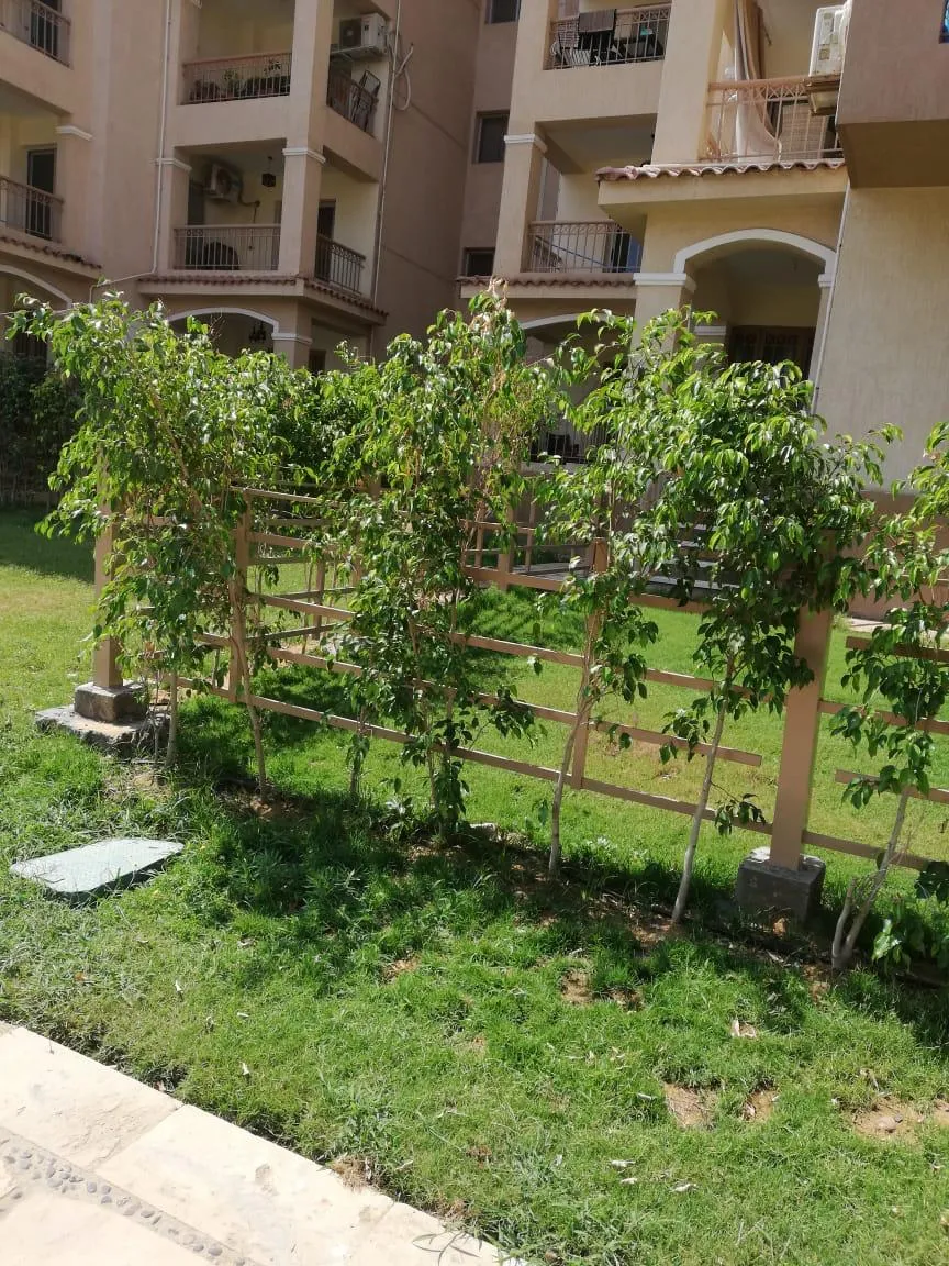 Townhouse for sale in Hyde Park in 6th settlement of 160 m² with 2 bedrooms