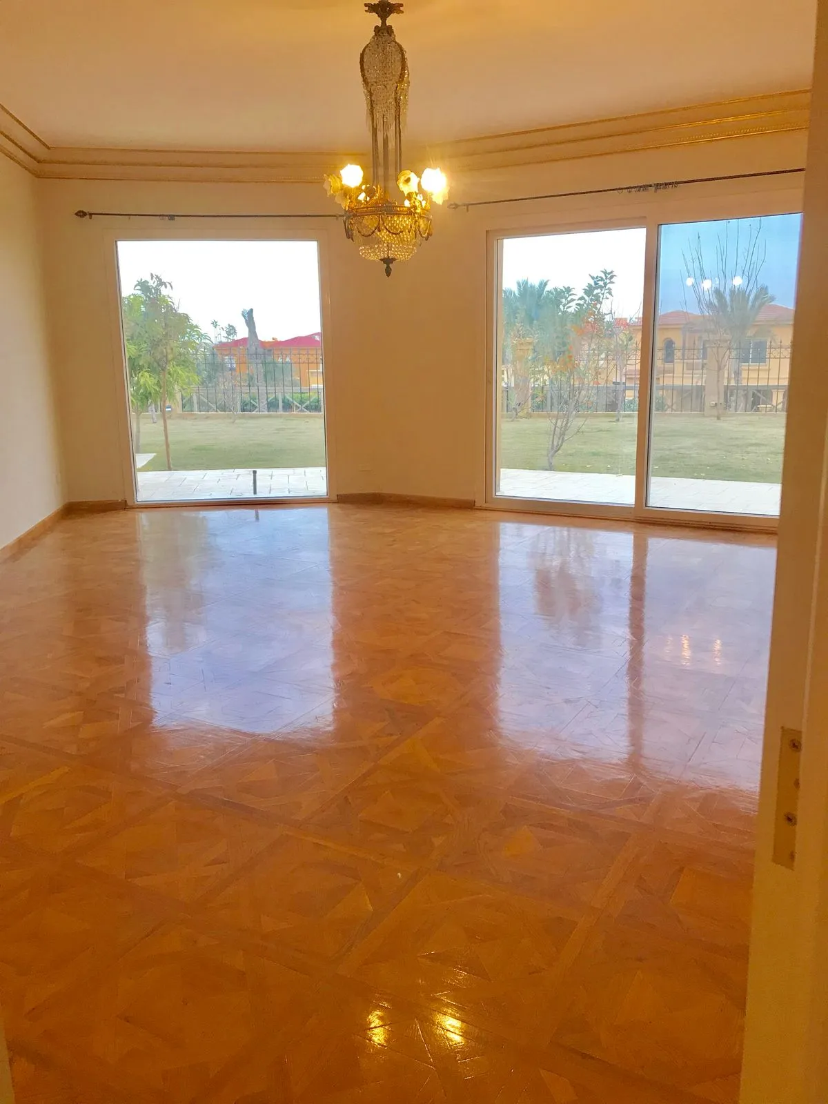 Villa for sale in Gardenia Springs in New Cairo of 558 m² with 4 bedrooms