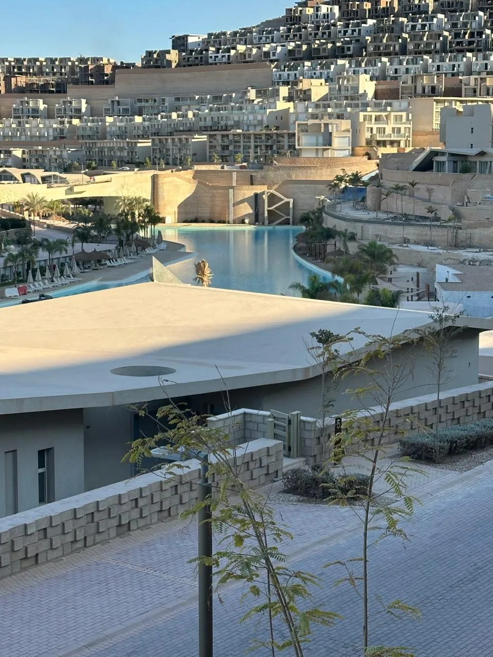  للبيع في المونت الجلالة في  بمساحة 0 م² تتكون من 0 غرف