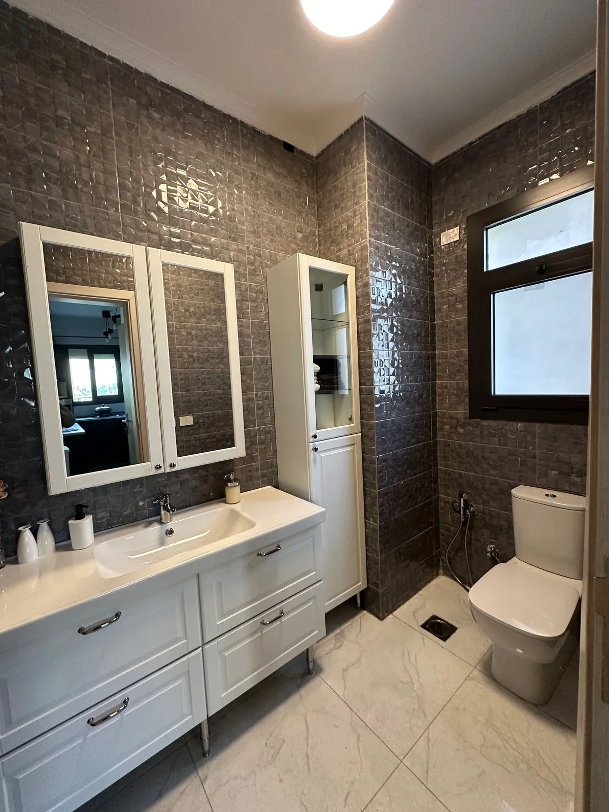  للبيع في ديستريكت 5 في  بمساحة 0 م² تتكون من 0 غرف