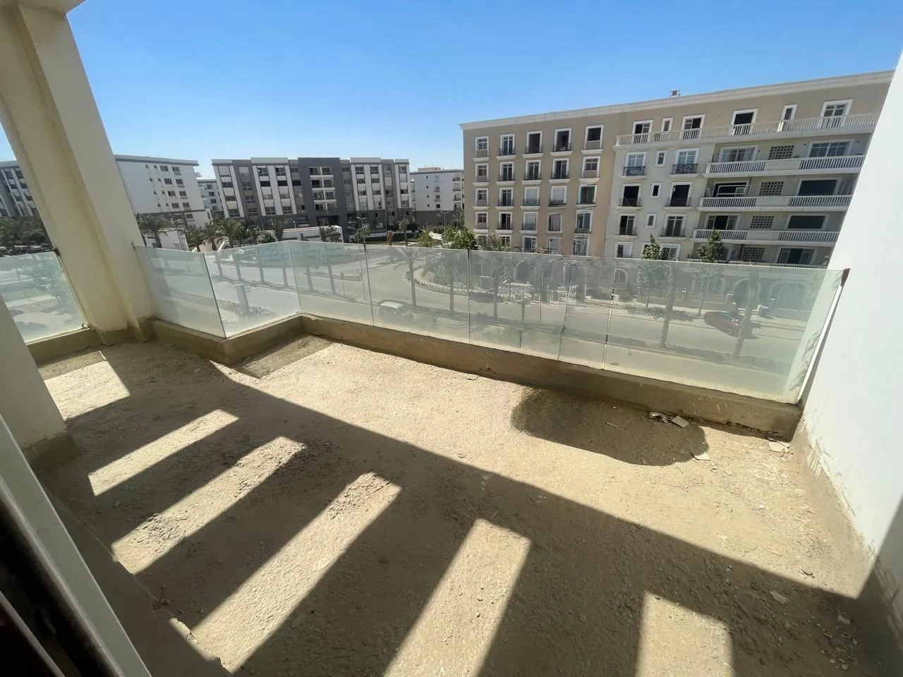 Duplex for sale in Hyde Park in New Cairo of 234 m² with 4 bedrooms