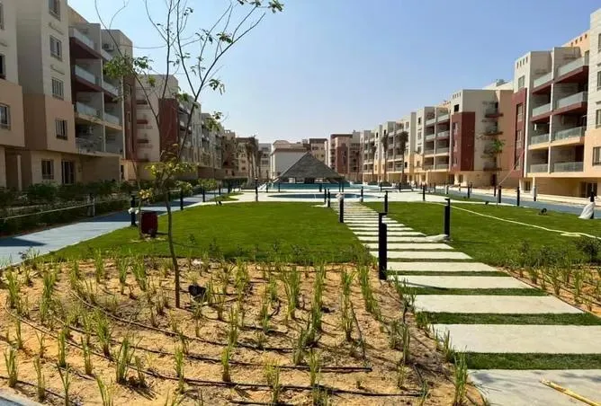  للبيع في برومانيد القاهره الجديده في  بمساحة 0 م² تتكون من 0 غرف