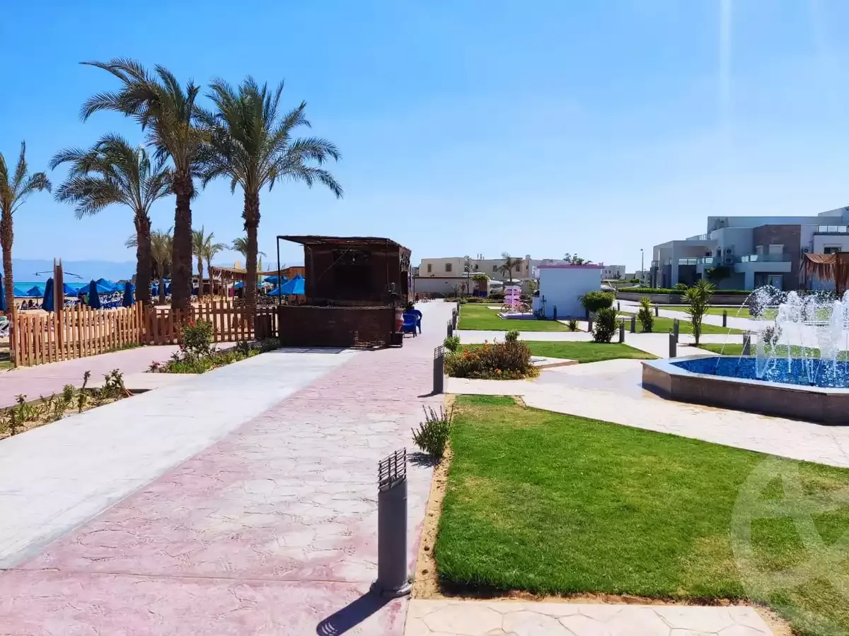  للبيع في أروما في  بمساحة 0 م² تتكون من 0 غرف