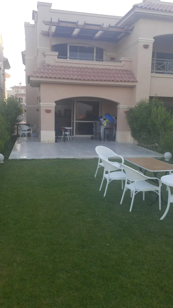  للبيع في لا فيستا إيست باي في  بمساحة 0 م² تتكون من 0 غرف