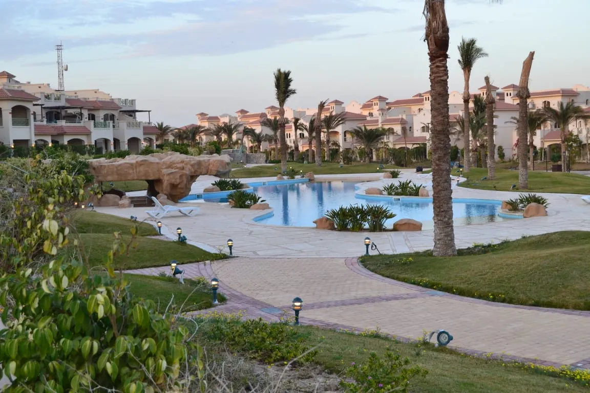 Chalet for sale in La Vista 3 in Ain Sokhna of 140 m² with 3 bedrooms