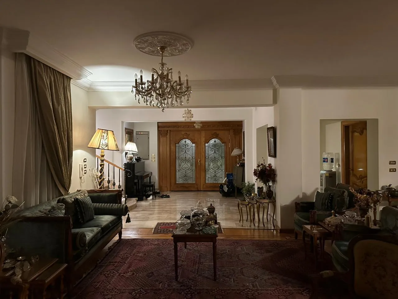 Villa for sale in Royal City in El Sheikh Zayed of 580 m² with 4 bedrooms