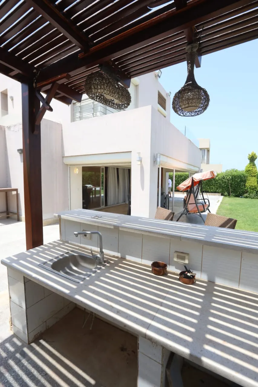 Villa for sale in Hacienda Bay in Sidi Abdel Rahman of 260 m² with 4 bedrooms