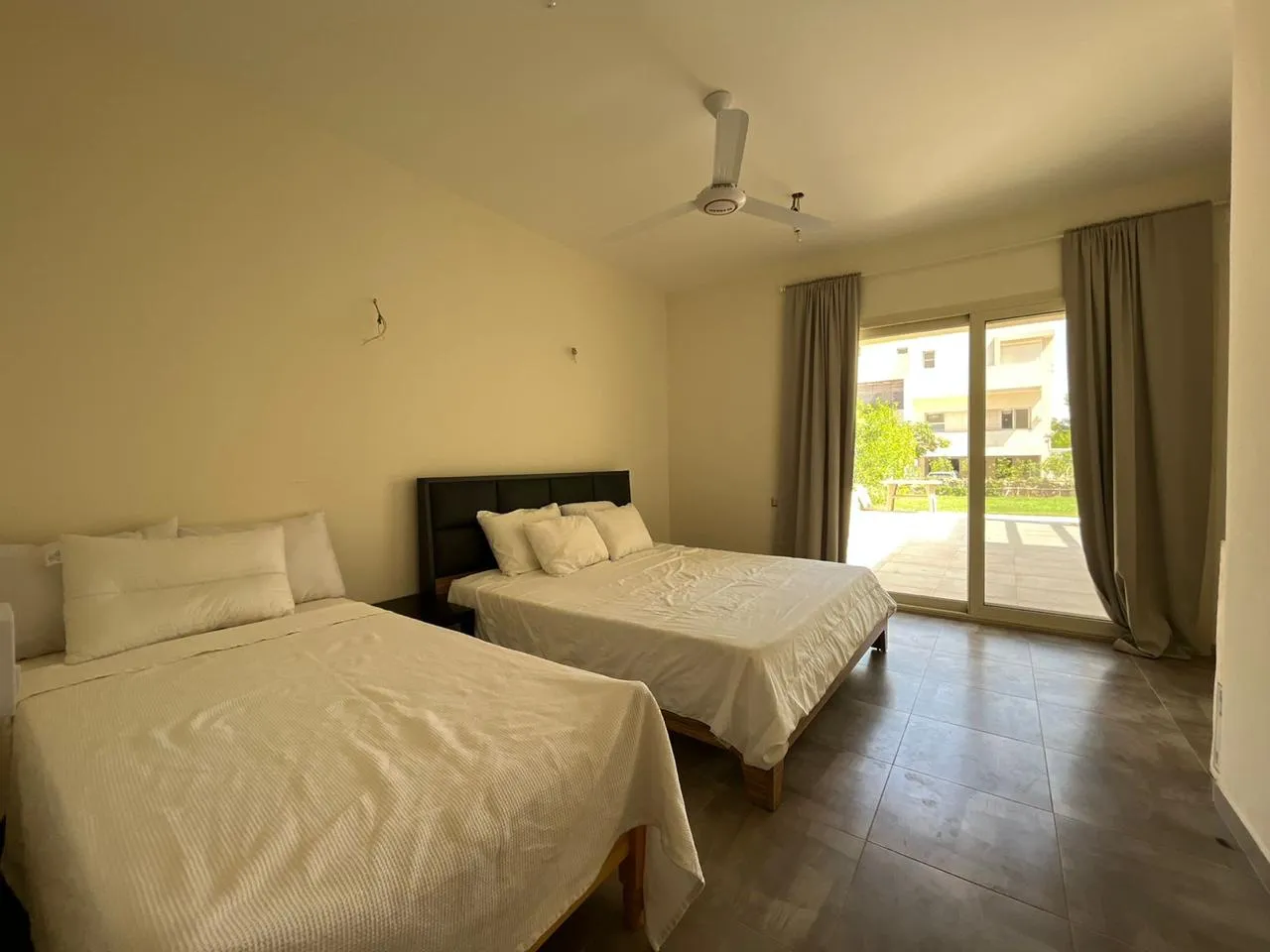 Chalet for sale in Hacienda Bay in Sidi Abdel Rahman of 215 m² with 4 bedrooms