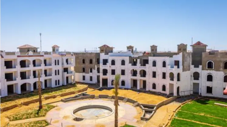 شقة للبيع في لا سيرينا بالم بيتش في العين السخنة بمساحة 0 م² تتكون من 2 غرف