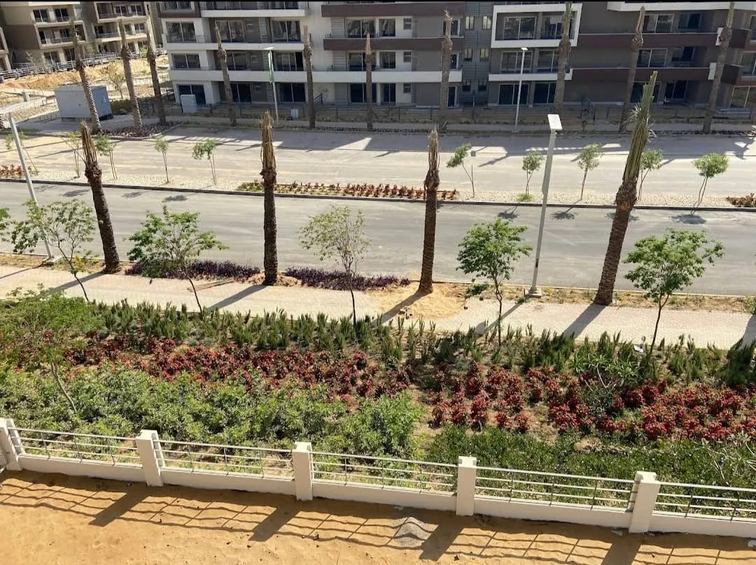 للبيع في بالم هيلز القاهرة الجديدة في بمساحة 0 م² تتكون من 0 غرف