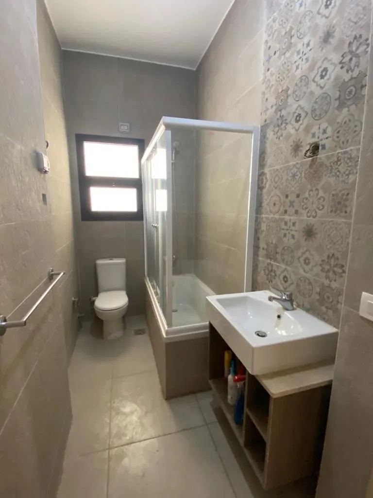  للبيع في فيفث سكوير المراسم في  بمساحة 0 م² تتكون من 0 غرف