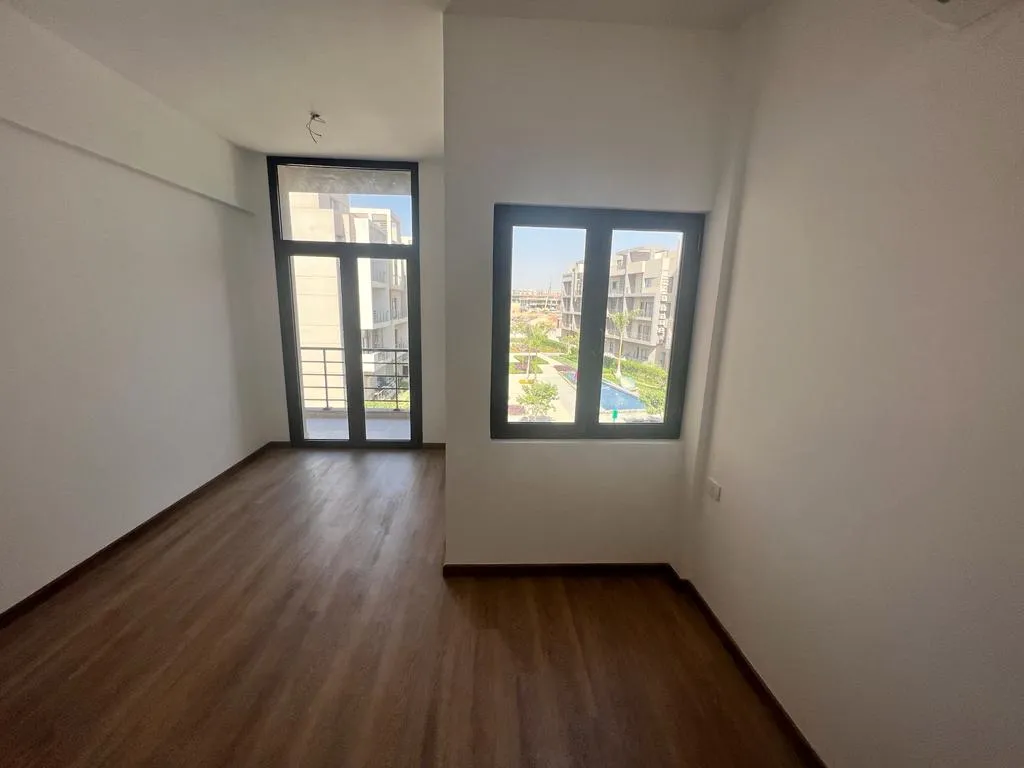 للبيع في فيفث سكوير المراسم في بمساحة 0 م² تتكون من 0 غرف