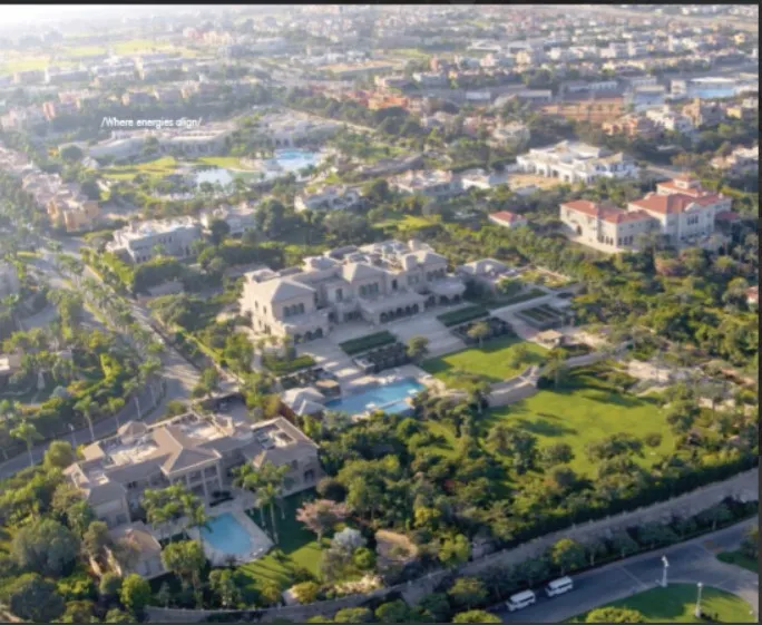 للبيع في بالميت في بمساحة 0 م² تتكون من 0 غرف