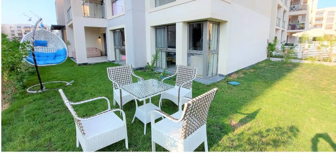 شاليه للبيع في مراسي في سيدي عبد الرحمن بمساحة 0 م² تتكون من 2 غرف