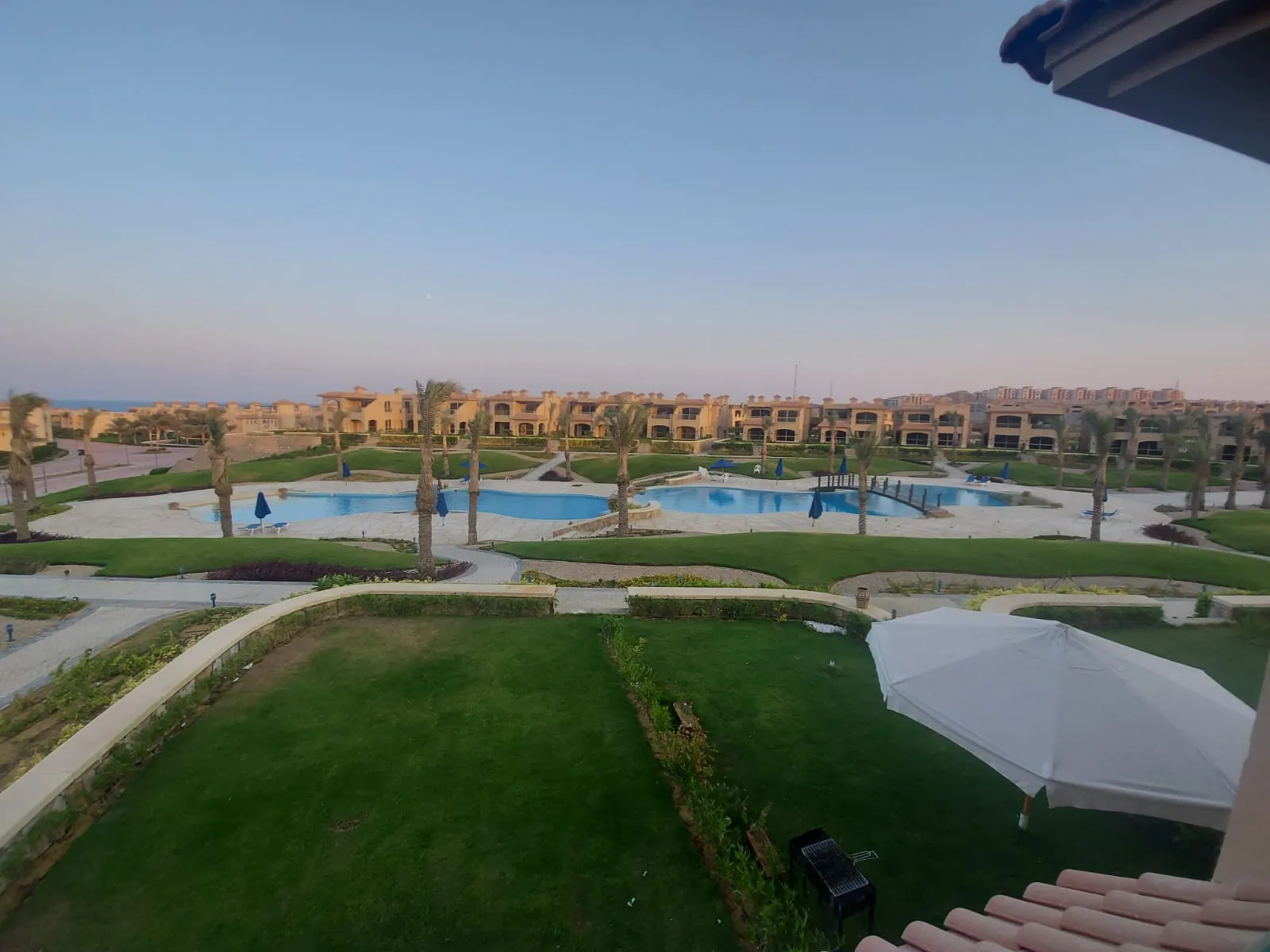 شاليه للبيع في لافيستا جاردنز في العين السخنة بمساحة 0 م² تتكون من 2 غرف